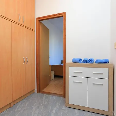 Ostricka Luka 17086a Apartament Sevid